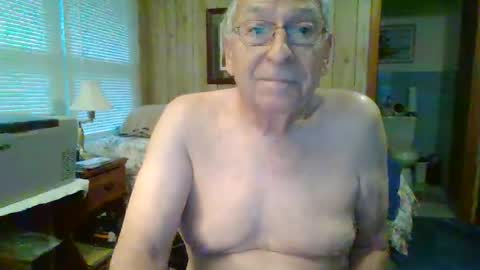 Snapshot of maturecouple1954 chatting on 26, 12, 2024 SXECPL55 at G mail Dot Com online show from 26, 12, 2024