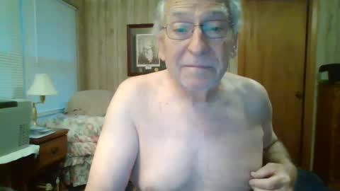 Snapshot of maturecouple1954 chatting on 3, 2, 2025 SXECPL55 at G mail Dot Com online show from 3, 2, 2025