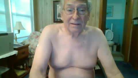 Snapshot of maturecouple1954 chatting on 28, 2, 2025 SXECPL55 at G mail Dot Com online show from 28, 2, 2025