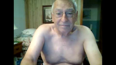 Snapshot of maturecouple1954 chatting on 13, 9, 2025 SXECPL55 at G mail Dot Com online show from 13, 9, 2025