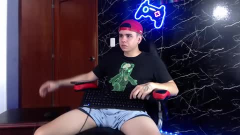 Snapshot of maty_hard chatting on 7, 12, 2024 Matias online show from 7, 12, 2024