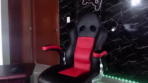 Snapshot of maty_hard chatting on 3, 2, 2025 Matias online show from 3, 2, 2025