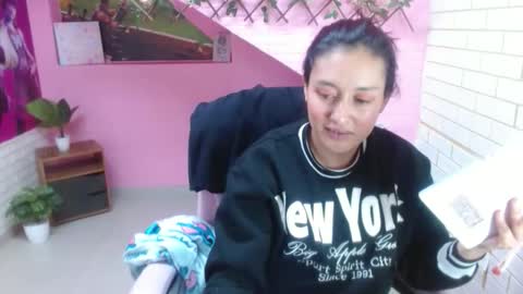 maurakloss303av online show from 12, 1, 2026