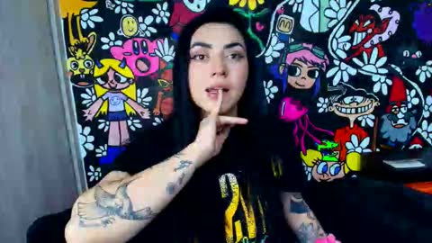 Snapshot of maurenth_becker_ chatting on 17, 10, 2025 Maurenth online show from 17, 10, 2025