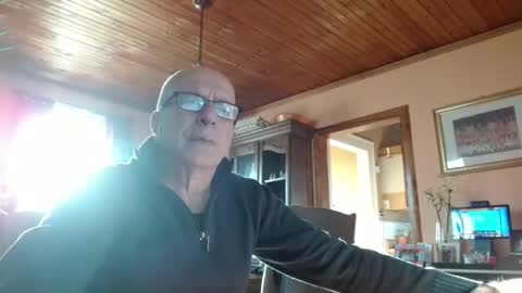 Maurice online show from 21, 2, 2025