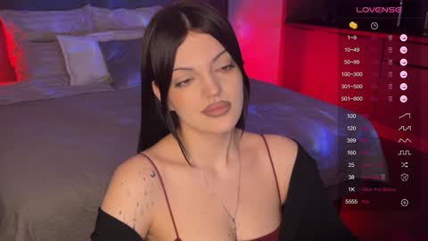 Snapshot of mavis_crystal chatting on 13, 11, 2025 Mavis online show from 13, 11, 2025