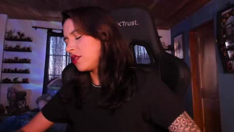 Hilary online show from 17, 12, 2024