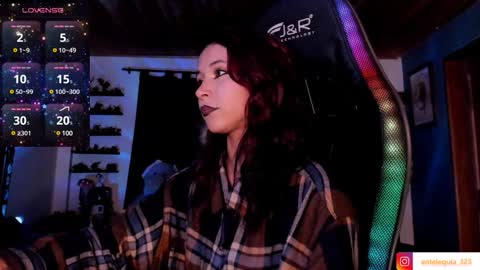 Hilary online show from 4, 2, 2025