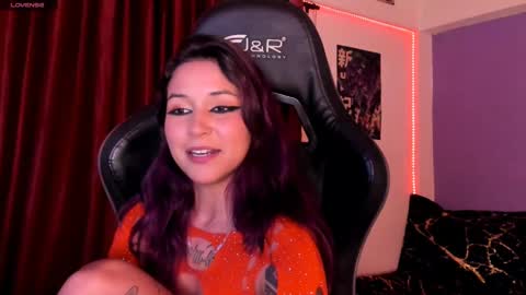 Hilary online show from 9, 9, 2025