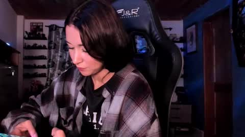 Hilary online show from 18, 11, 2025