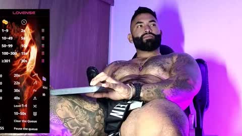 Snapshot of max__prada chatting on 12, 10, 2025 max__prada online show from 12, 10, 2025