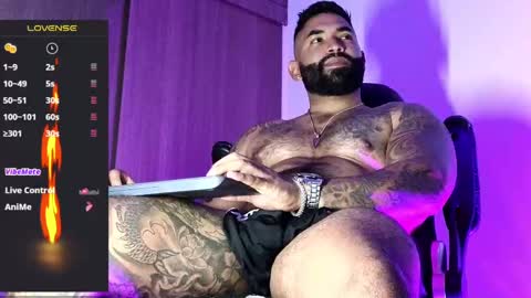 Snapshot of max__prada chatting on 17, 10, 2025 max__prada online show from 17, 10, 2025