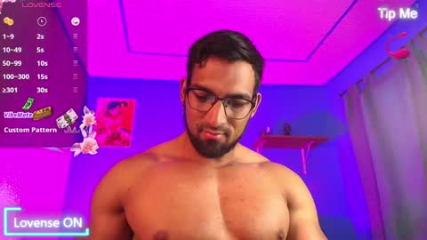 Snapshot of max_brown21 chatting on 6, 2, 2025 max_brown21 online show from 6, 2, 2025