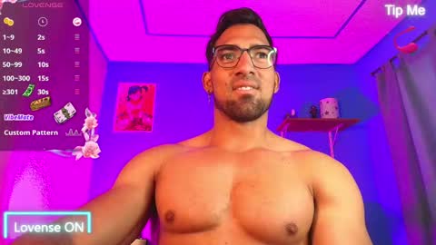 Snapshot of max_brown21 chatting on 11, 2, 2025 max_brown21 online show from 11, 2, 2025