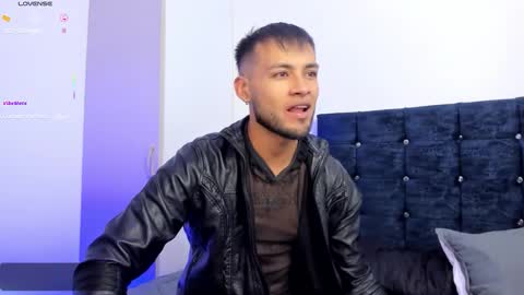 Snapshot of max_conor_ chatting on 27, 10, 2025 Max Conor online show from 27, 10, 2025