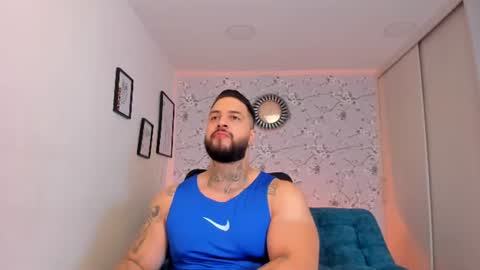 Snapshot of max_dic1 chatting on 12, 7, 2026 max D. online show from 12, 7, 2026