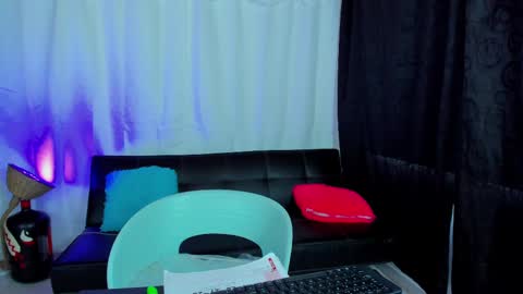 MAX     online show from 14, 2, 2025