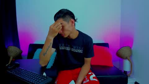 MAX     online show from 30, 9, 2025