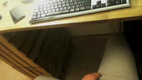 Snapshot of maxcamlove chatting on 12, 3, 2025 maxcamlove online show from 12, 3, 2025