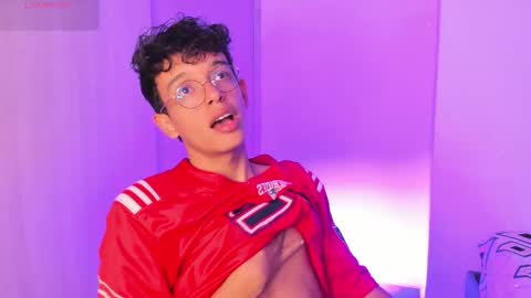 Snapshot of maxfrost1 chatting on 1, 3, 2026 Max online show from 1, 3, 2026