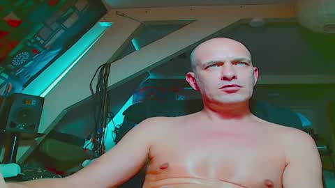 Snapshot of maxhardcore77 chatting on 28, 9, 2025 maxhardcore77 online show from 28, 9, 2025