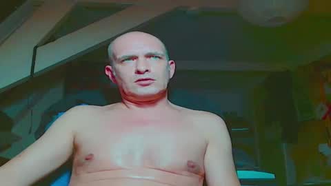 Snapshot of maxhardcore77 chatting on 19, 11, 2025 maxhardcore77 online show from 19, 11, 2025