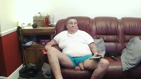 Snapshot of maxi_johnes chatting on 3, 4, 2026 MAX online show from 3, 4, 2026