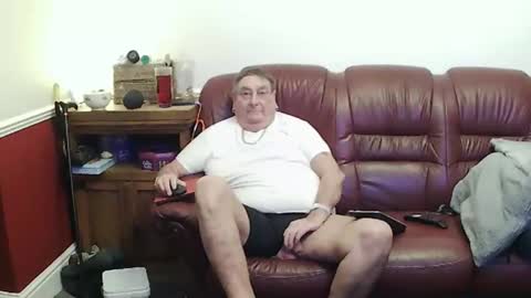 Snapshot of maxi_johnes chatting on 14, 4, 2026 MAX online show from 14, 4, 2026