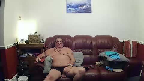 Snapshot of maxi_johnes chatting on 16, 5, 2026 MAX online show from 16, 5, 2026