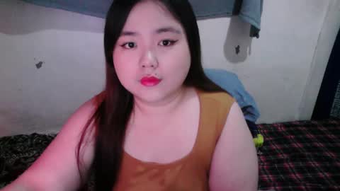 Snapshot of maxie_cat chatting on 2, 12, 2024 Maxie online show from 2, 12, 2024