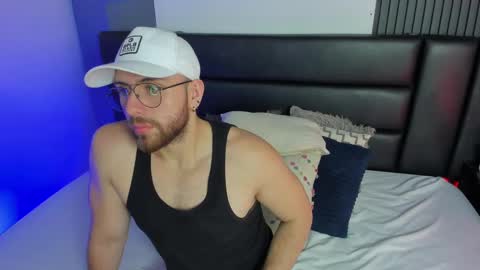 Snapshot of maxiimo_wolf chatting on 18, 2, 2025 Maximo Wolf online show from 18, 2, 2025