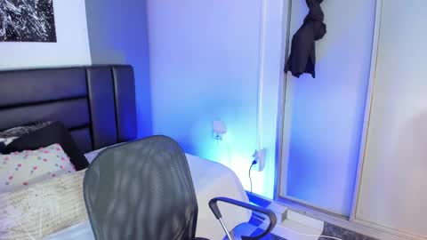 Snapshot of maxiimo_wolf chatting on 25, 2, 2025 Maximo Wolf online show from 25, 2, 2025
