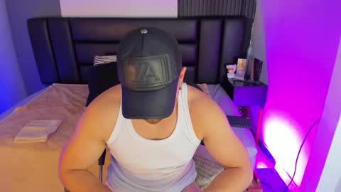 Snapshot of maxiimo_wolf chatting on 3, 3, 2025 Maximo Wolf online show from 3, 3, 2025
