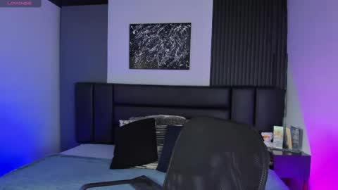 Snapshot of maxiimo_wolf chatting on 4, 3, 2025 Maximo Wolf online show from 4, 3, 2025