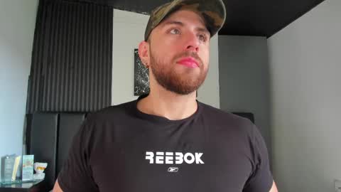 Snapshot of maxiimo_wolf chatting on 10, 3, 2025 Maximo Wolf online show from 10, 3, 2025