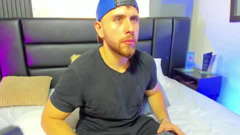 Snapshot of maxiimo_wolf chatting on 9, 9, 2025 Maximo Wolf online show from 9, 9, 2025
