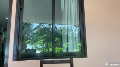 maxim burn online show from 12, 4, 2026