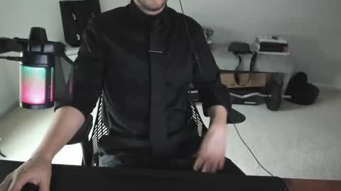 Snapshot of maximal91 chatting on 3, 3, 2026 maximal91 online show from 3, 3, 2026