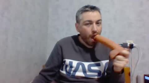 Snapshot of maximefrxx chatting on 5, 2, 2025 Maxime online show from 5, 2, 2025