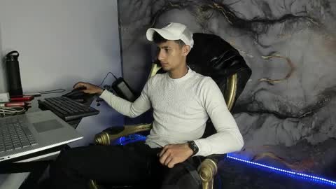Maximo online show from 24, 10, 2025