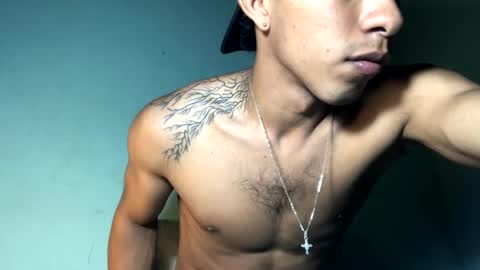 Maximo Aron Vega online show from 1, 2, 2025