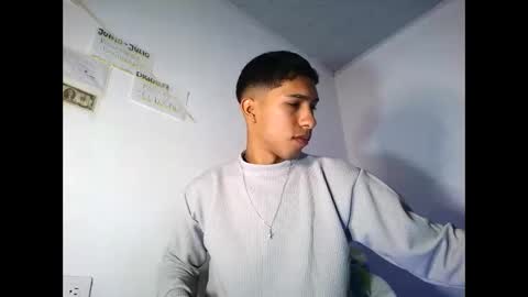 Maximo Aron Vega online show from 8, 3, 2026