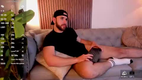 Snapshot of maximo_wolf1 chatting on 12, 6, 2026 Maximo Wolf online show from 12, 6, 2026