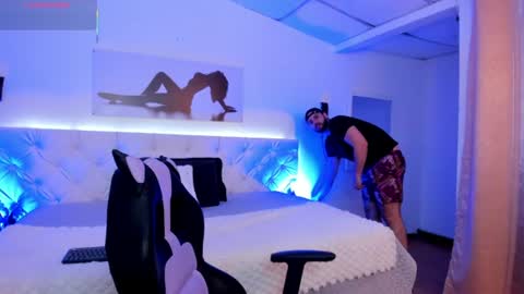 Snapshot of maximo_wolf1 chatting on 17, 6, 2026 Maximo Wolf online show from 17, 6, 2026