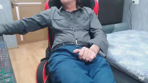 Snapshot of maximus3334 chatting on 27, 4, 2026 maximus3334 online show from 27, 4, 2026