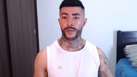 Snapshot of maximus_golden chatting on 25, 1, 2025 Independent Model online show from 25, 1, 2025