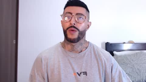 Snapshot of maximus_golden chatting on 5, 2, 2025 Independent Model online show from 5, 2, 2025