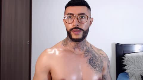 Snapshot of maximus_golden chatting on 17, 2, 2025 Independent Model online show from 17, 2, 2025