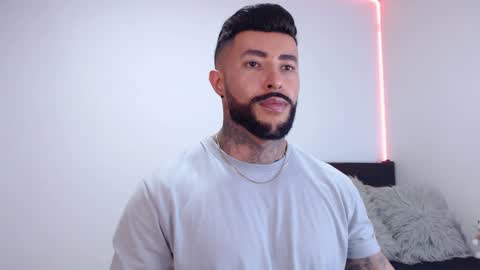 Snapshot of maximus_golden chatting on 11, 9, 2025 Independent Model online show from 11, 9, 2025