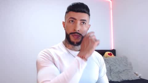 Snapshot of maximus_golden chatting on 14, 9, 2025 Independent Model online show from 14, 9, 2025